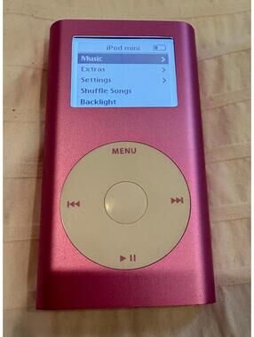 iPod Mini- pink! Second Generation, Original Packaging !! It works!